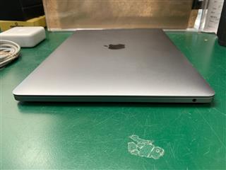 Apple MacBook Pro (13